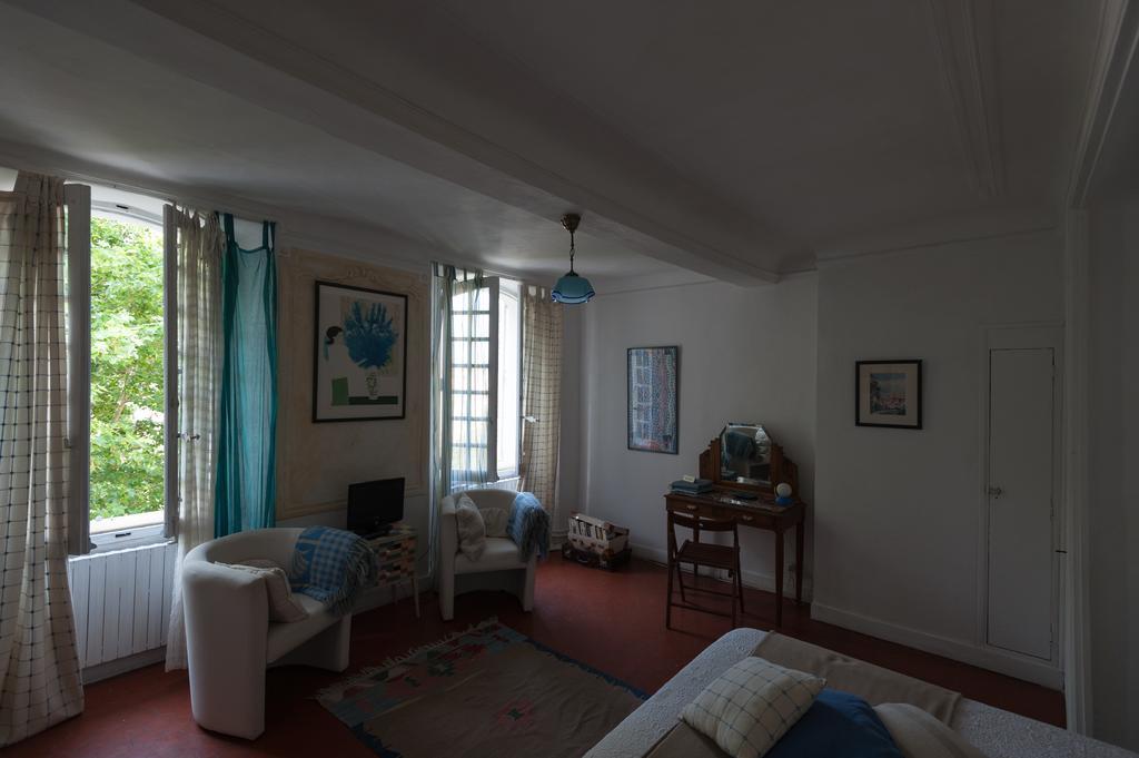 L'Enclos Lorgues Habitación foto