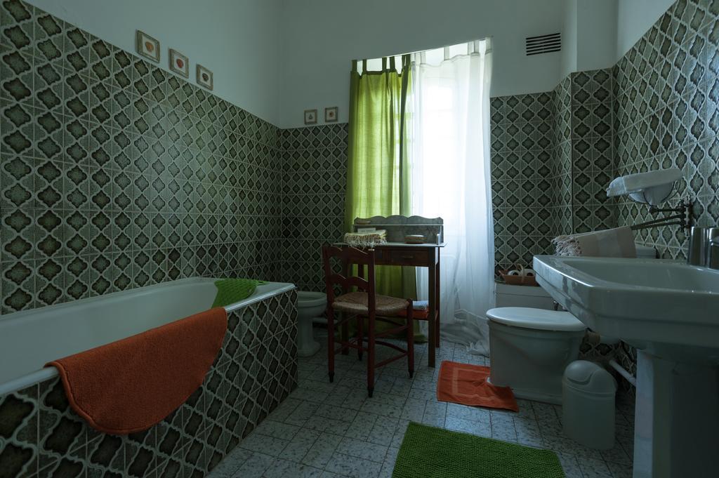 L'Enclos Lorgues Habitación foto